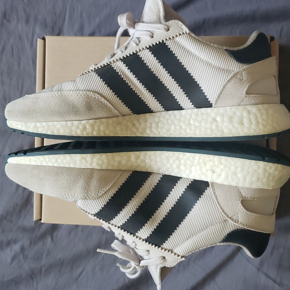 Adidas original iniki runner